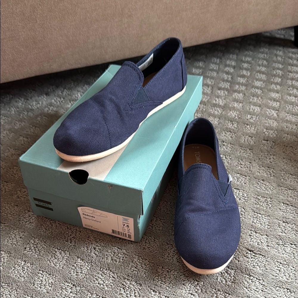 Classic Toms slip on
